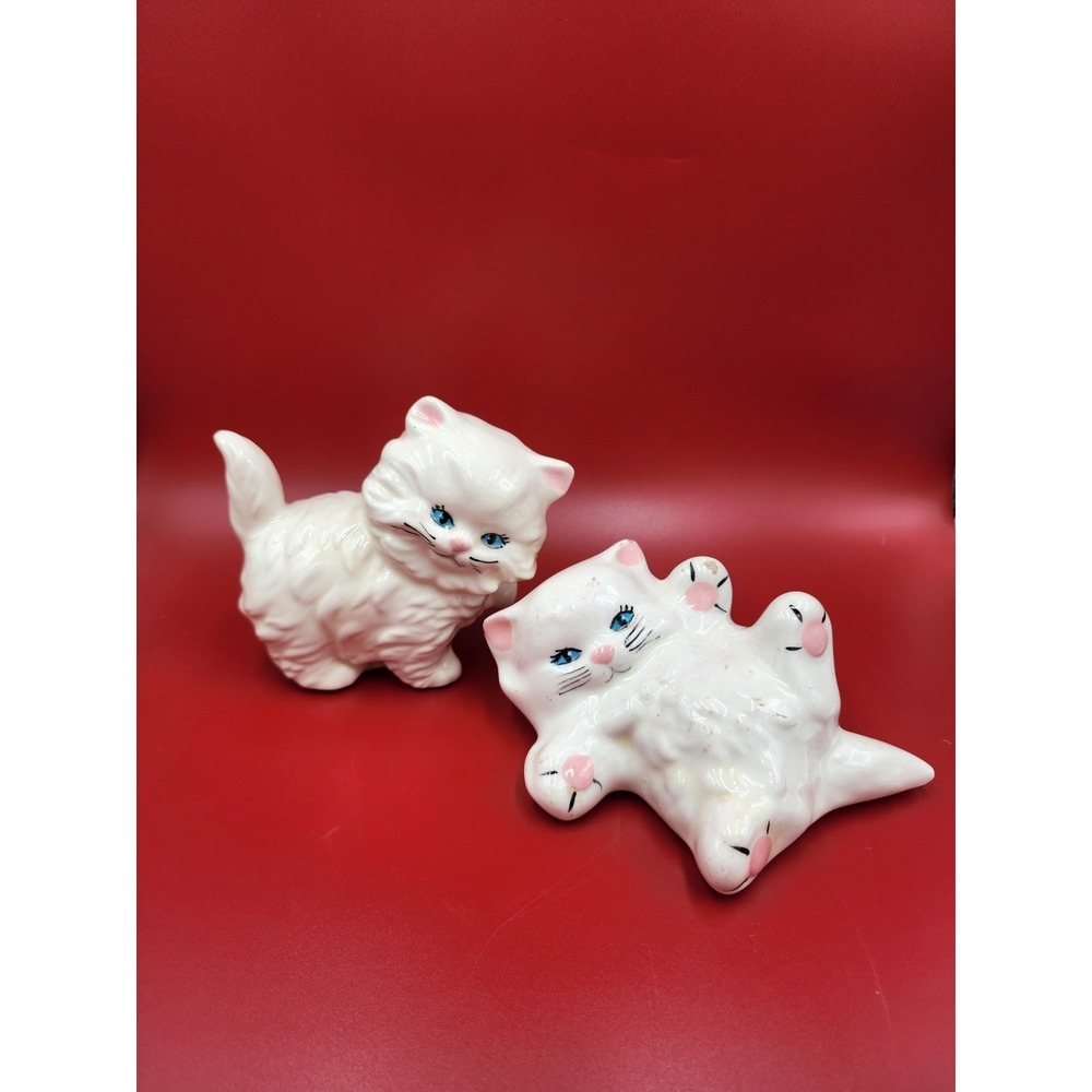 Vintage‎ Ceramic Mid Century White Cat Figurines Set of 2 Laying & Standing Cats